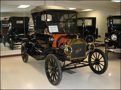 1914-Model-T-Ford-Runabout-Original