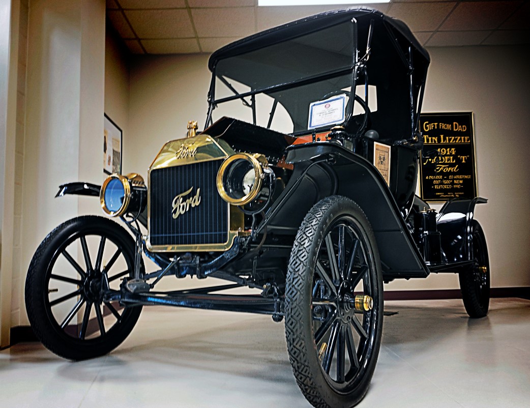 1914-Model-T-Ford-Runabout