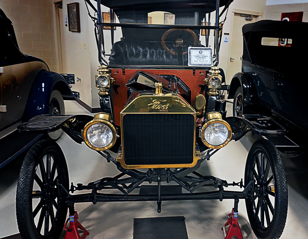 1914-Model-T-Ford-Touring