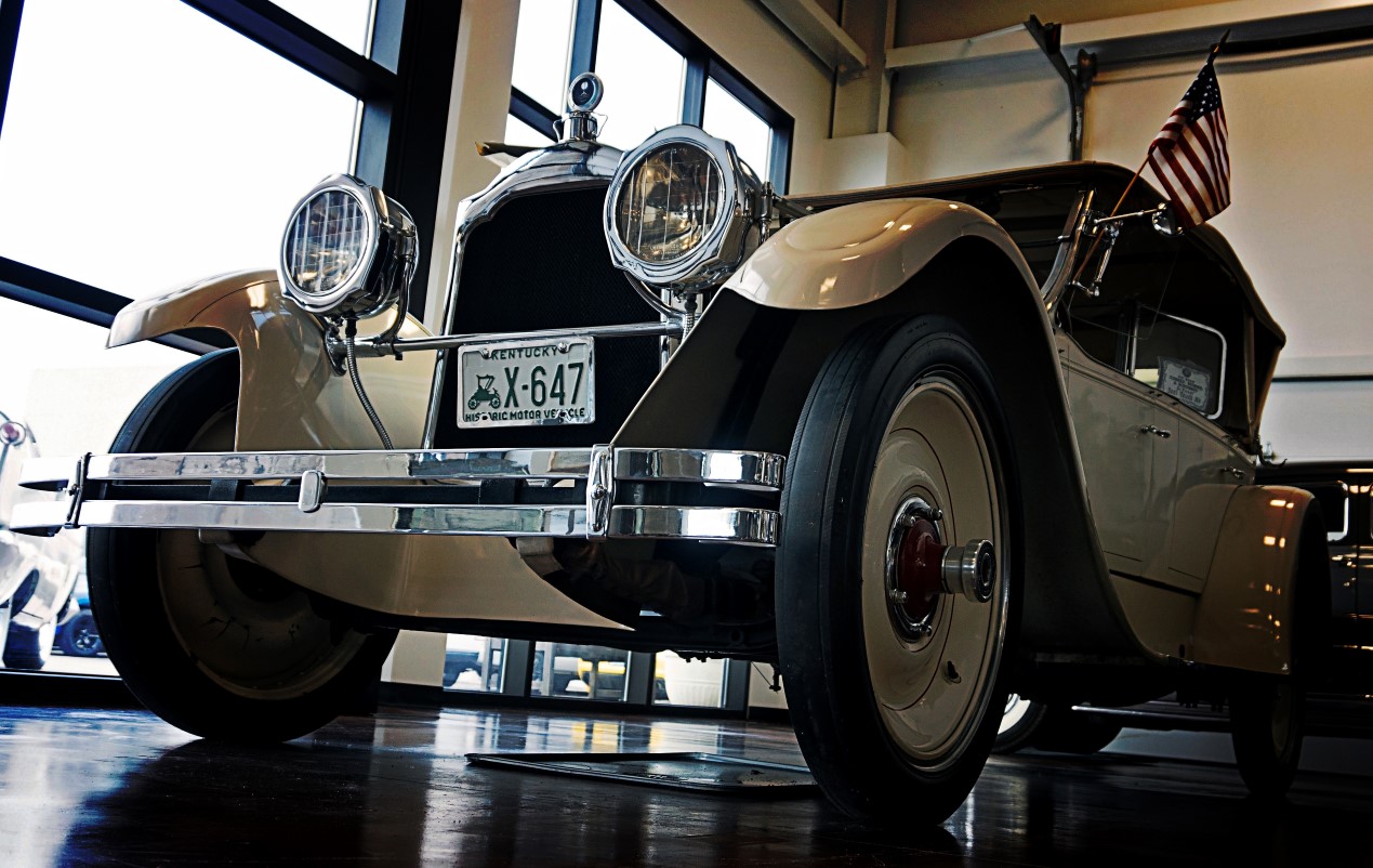 1923-Packard-Sport-Touring
