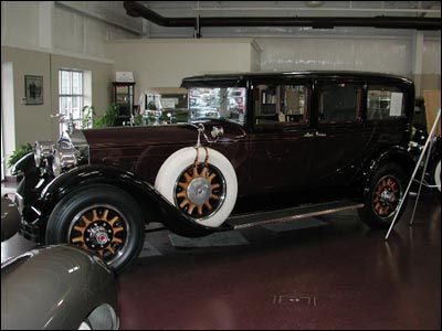 1928 Packard 443 7 Passenger Sedan