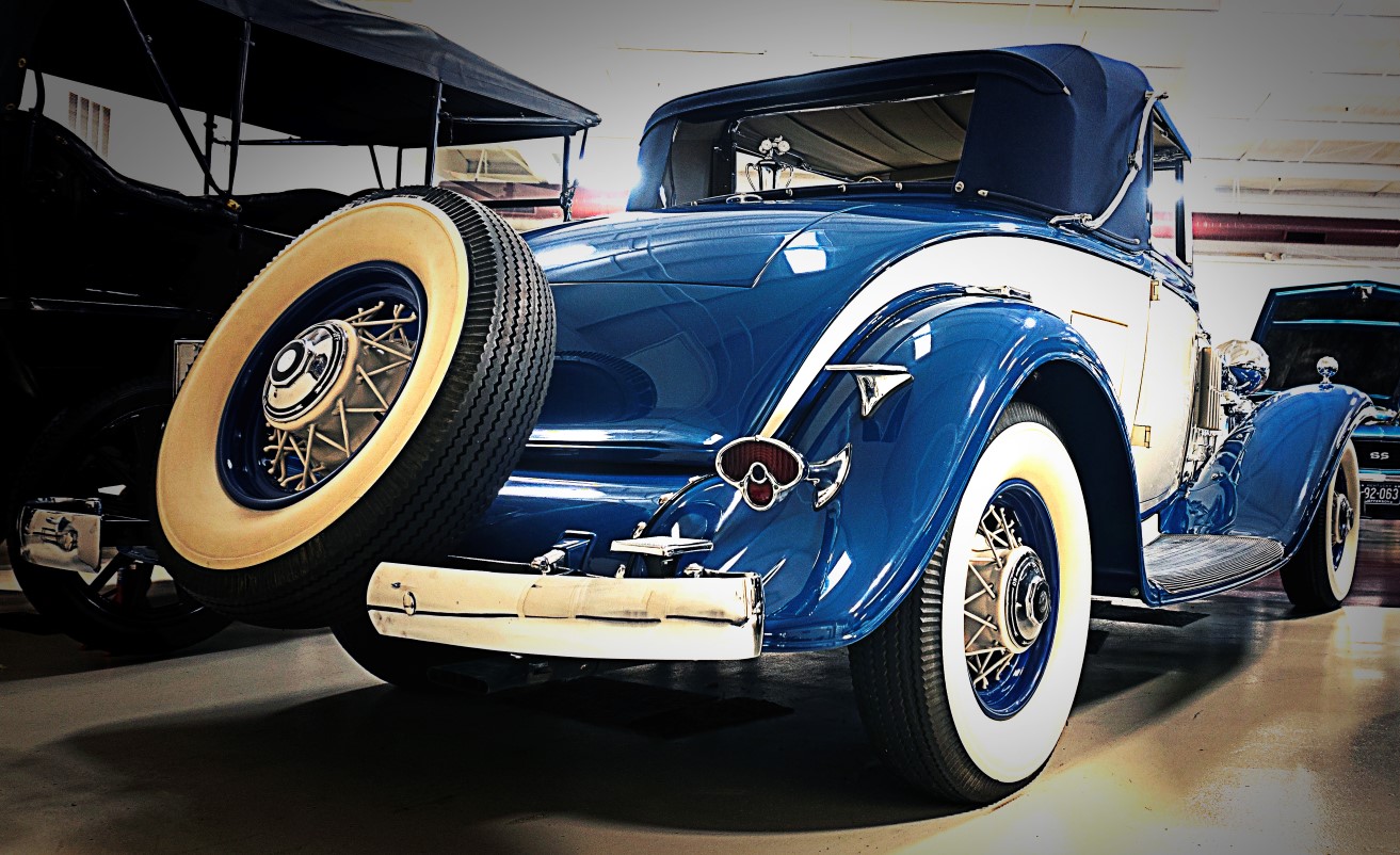 1932-La-Salle-Convertible-Rear